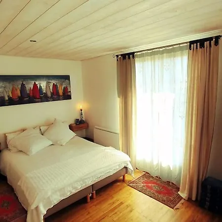 Dom wakacyjny Grande Maison Au Calme 150m Plage, Centre Village. *